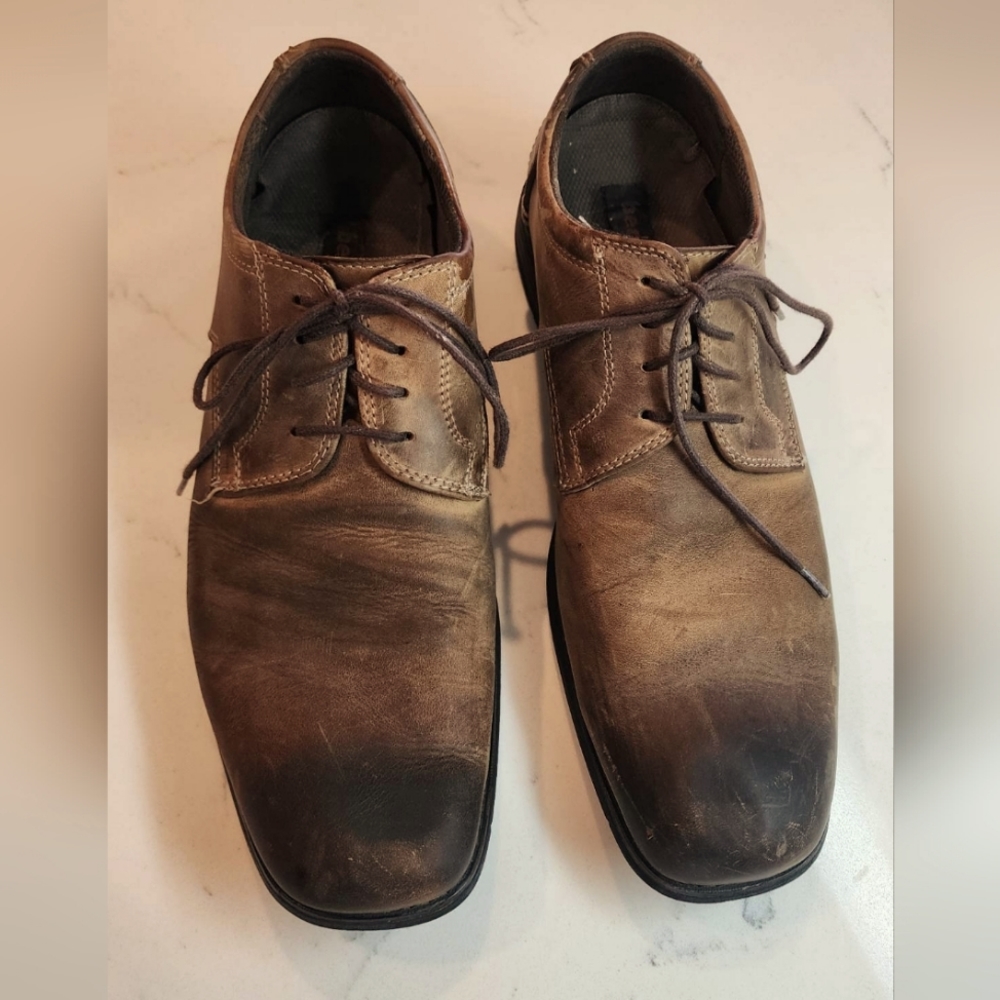 Mens shoes size 11